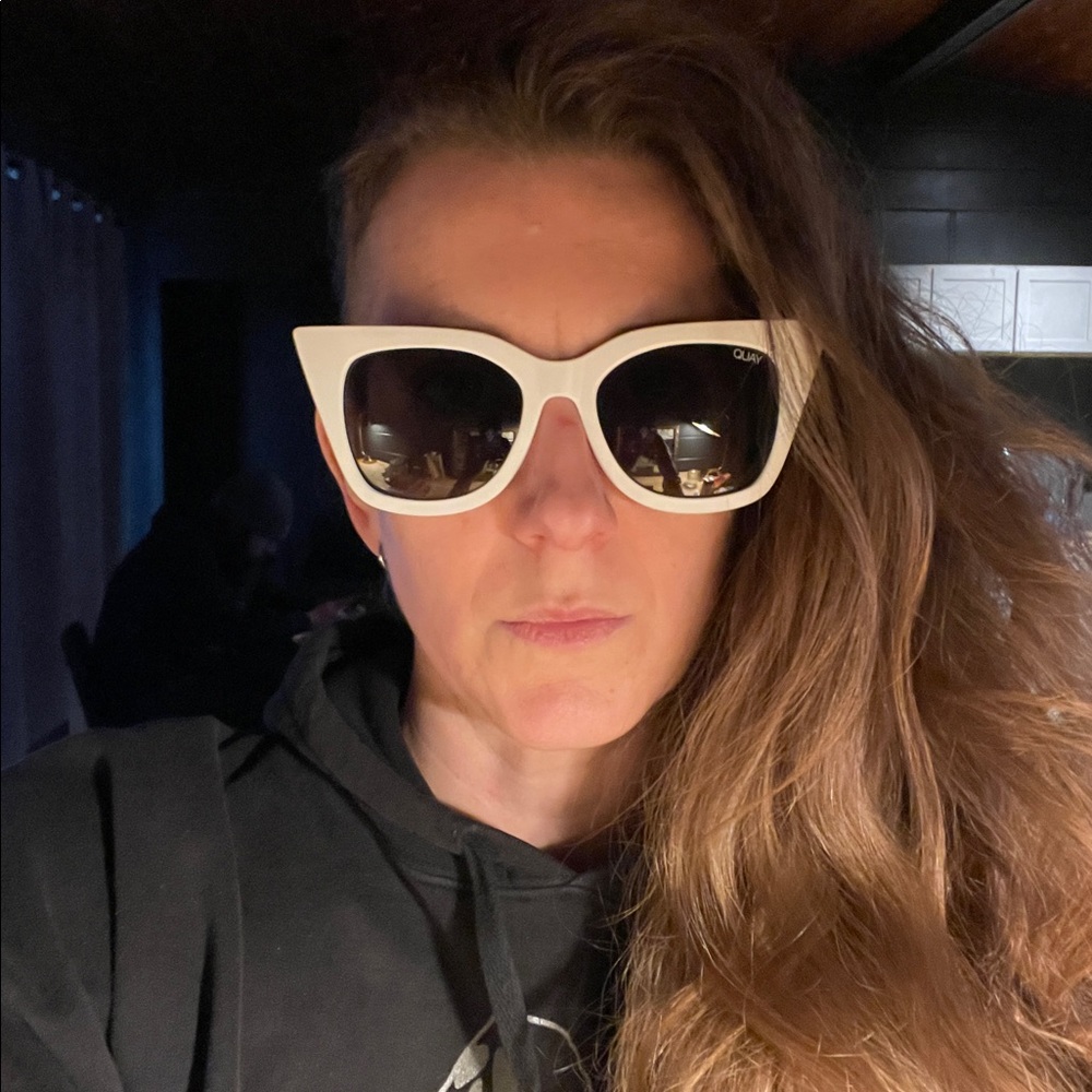 Quay Sunglasses Harper ! - Picture 5 of 5